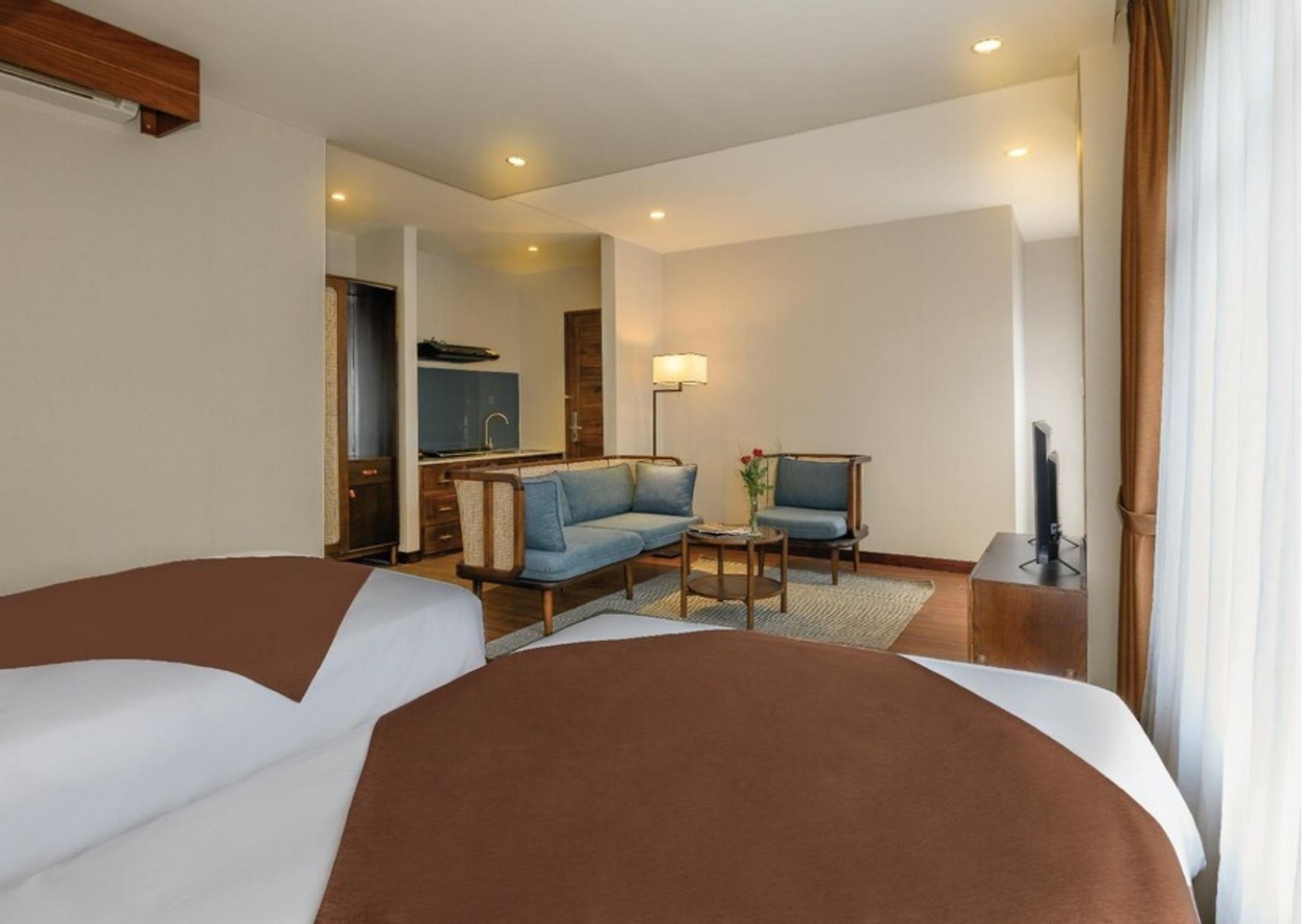 Family Suite Family Room